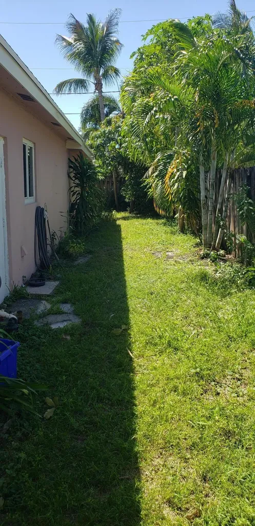 98 Seminole Lane Boca Raton FL 33487