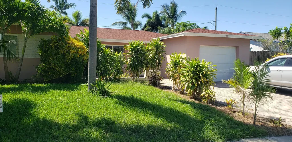 98 Seminole Lane Boca Raton FL 33487
