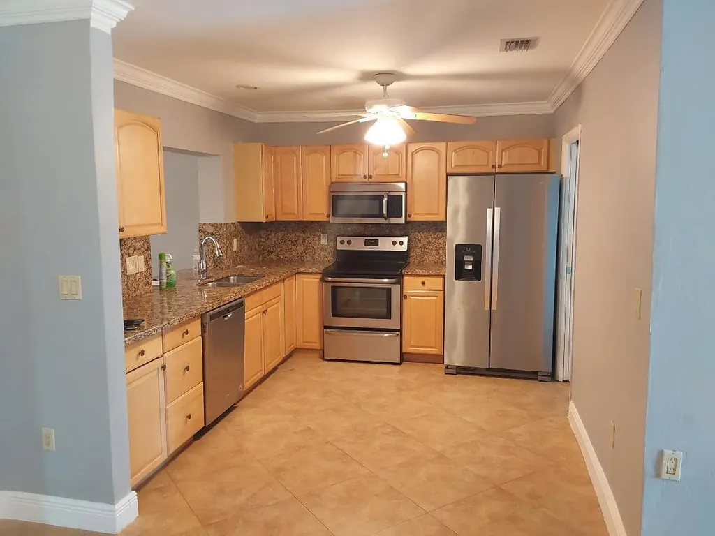 98 Seminole Lane Boca Raton FL 33487