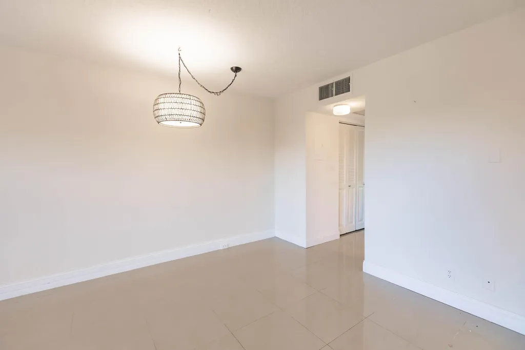 4302 Martinique Circle Coconut Creek FL 33066