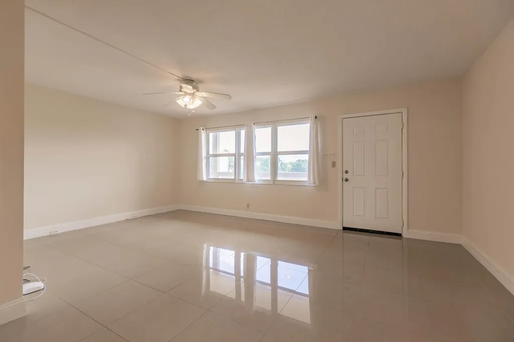 4302 Martinique Circle Coconut Creek FL 33066