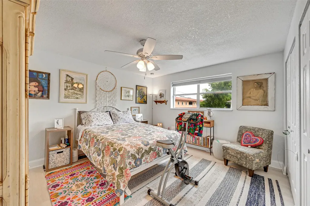 2715 NE 49th Street Fort Lauderdale FL 33308