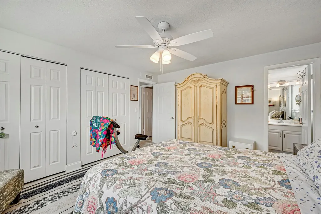 2715 NE 49th Street Fort Lauderdale FL 33308