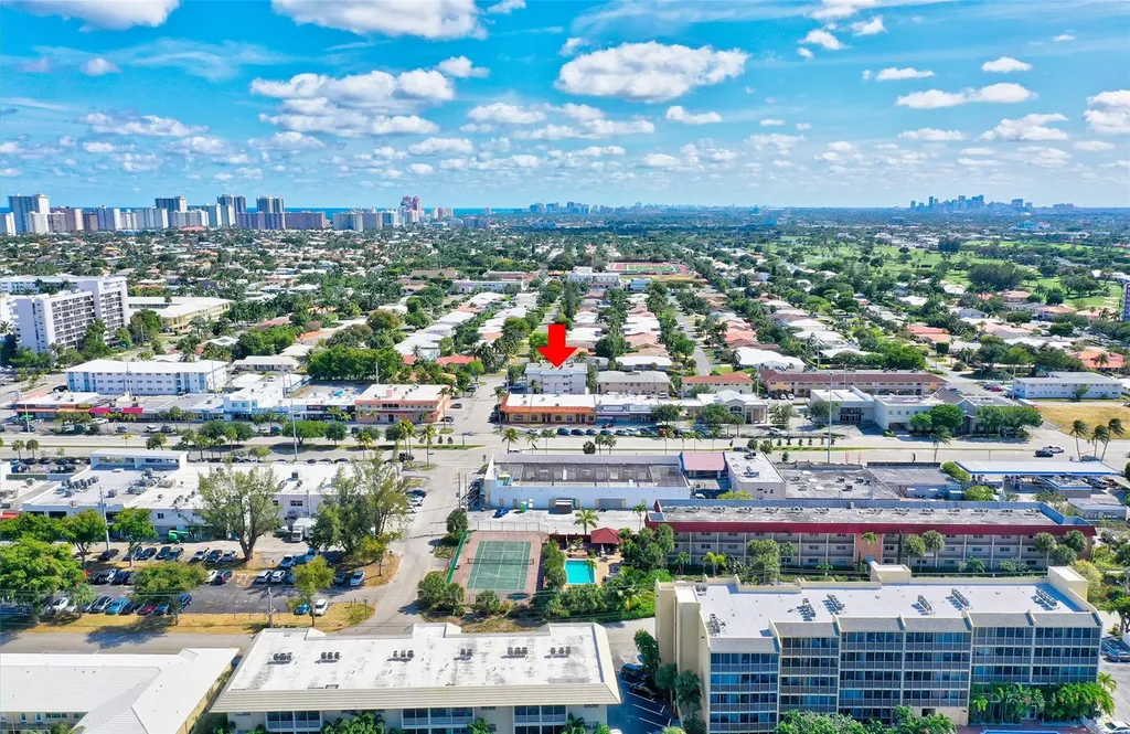 2715 NE 49th Street Fort Lauderdale FL 33308