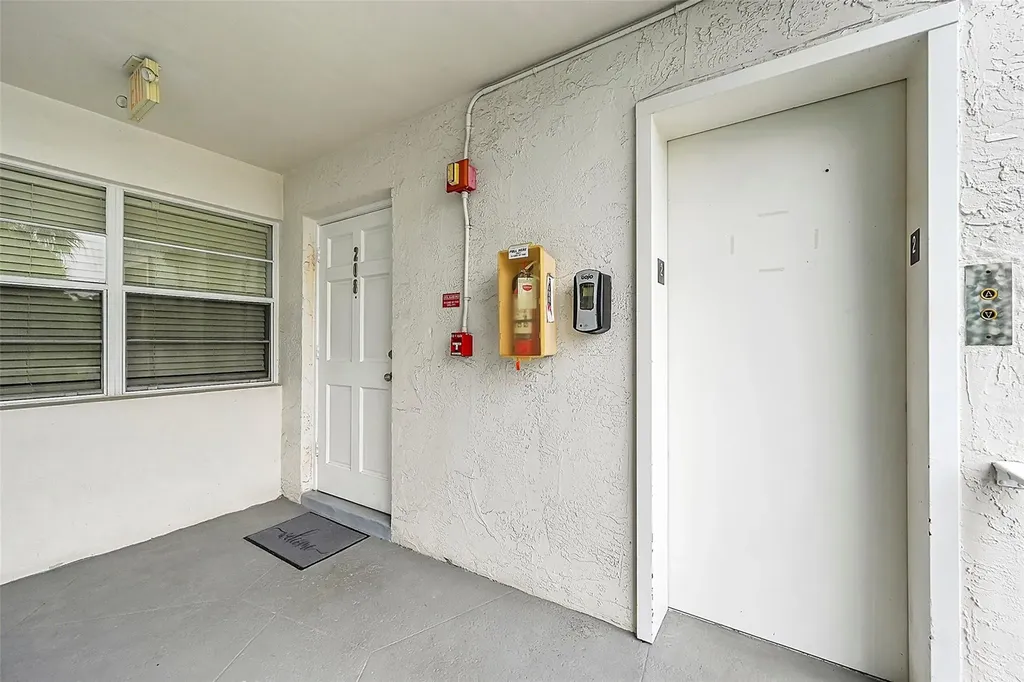 2715 NE 49th Street Fort Lauderdale FL 33308