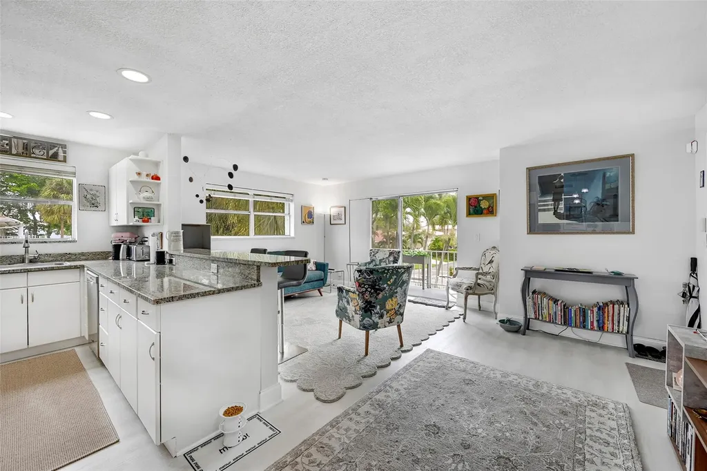 2715 NE 49th Street Fort Lauderdale FL 33308