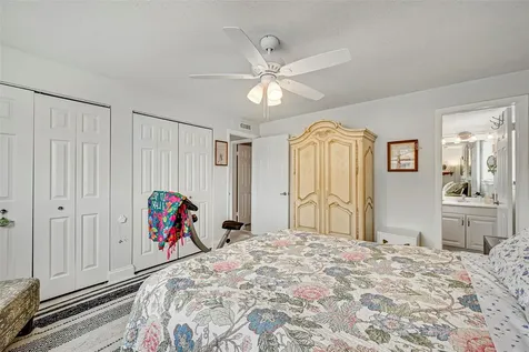 2715 NE 49th Street Fort Lauderdale FL 33308
