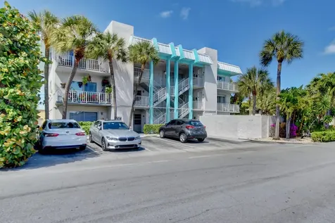 2715 NE 49th Street Fort Lauderdale FL 33308