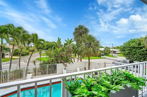 2715 NE 49th Street Fort Lauderdale FL 33308