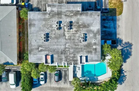 2715 NE 49th Street Fort Lauderdale FL 33308