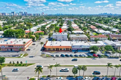2715 NE 49th Street Fort Lauderdale FL 33308