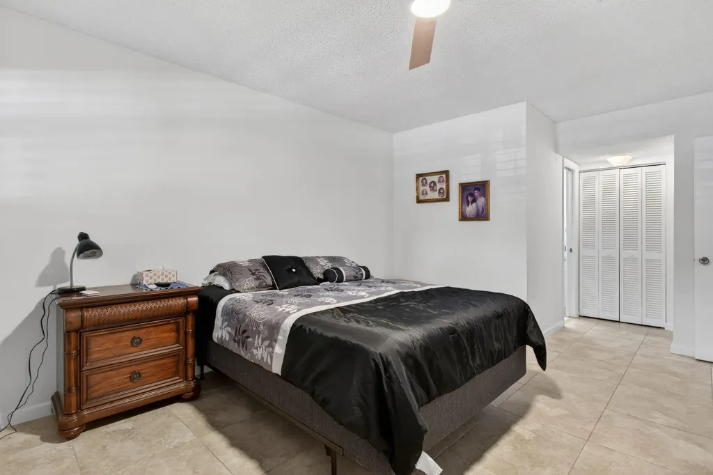 3150 NE 48th Court Lighthouse Point FL 33064