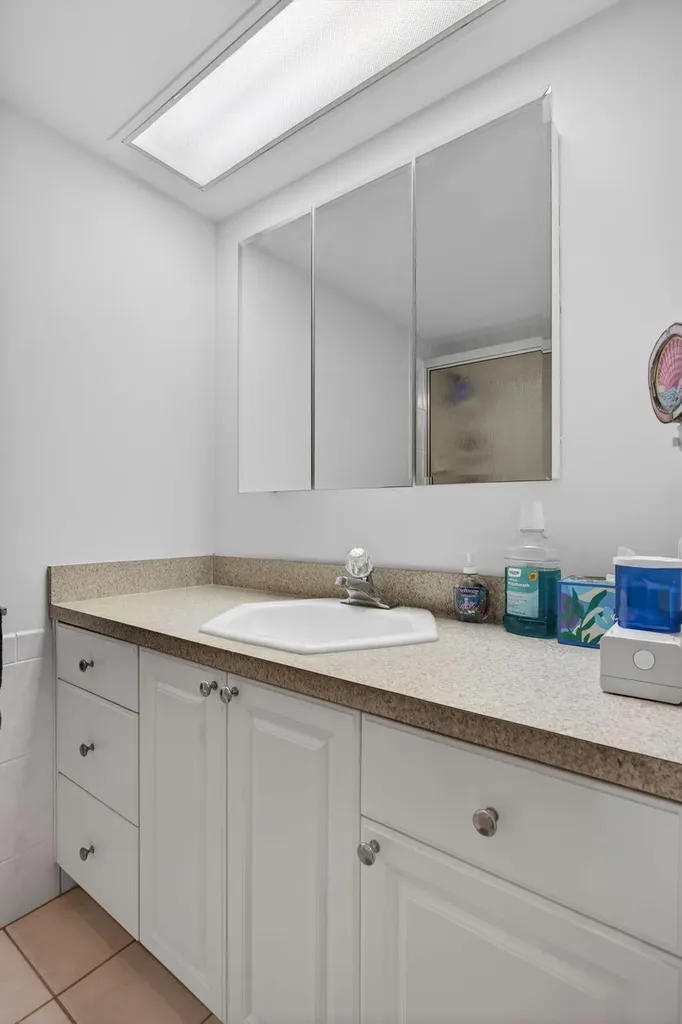 3150 NE 48th Court Lighthouse Point FL 33064