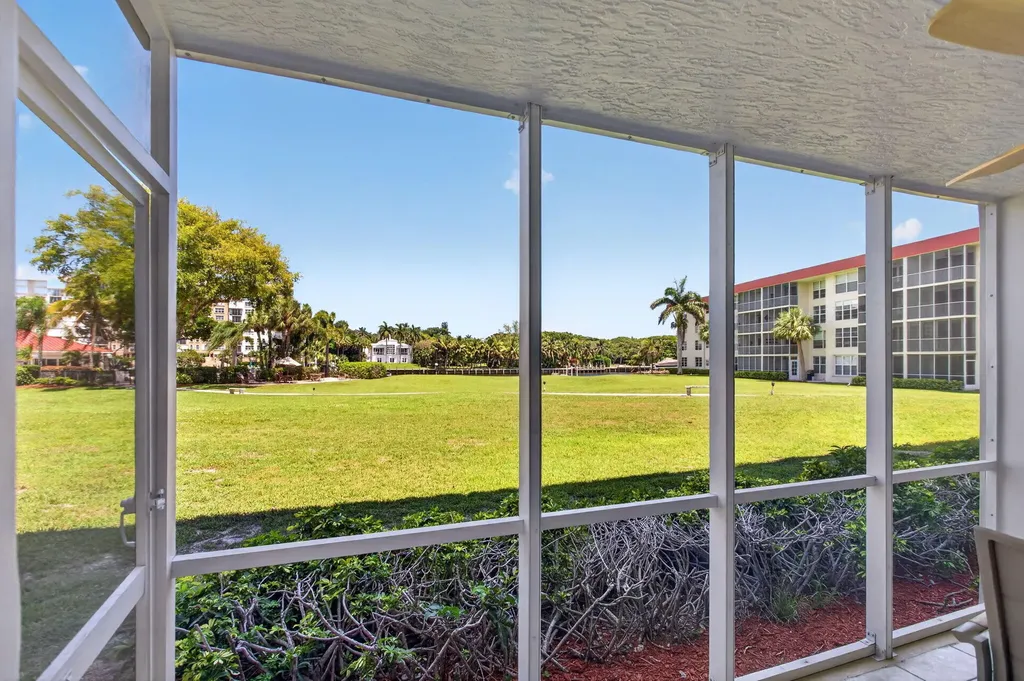 3150 NE 48th Court Lighthouse Point FL 33064