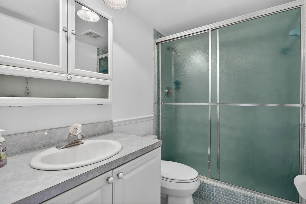 3150 NE 48th Court Lighthouse Point FL 33064
