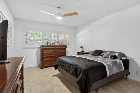 3150 NE 48th Court Lighthouse Point FL 33064