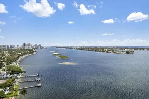 3109 Washington Road West Palm Beach FL 33405