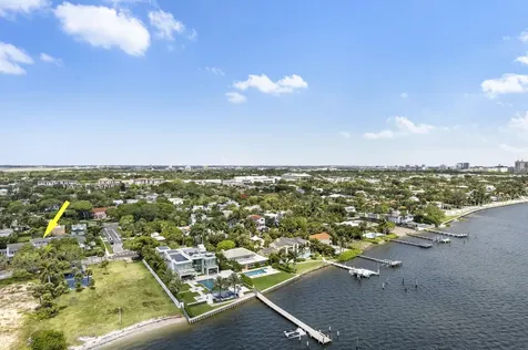 3109 Washington Road West Palm Beach FL 33405