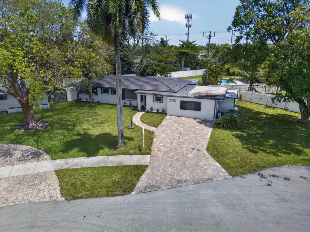 2740 NW 9th Lane Wilton Manors FL 33311