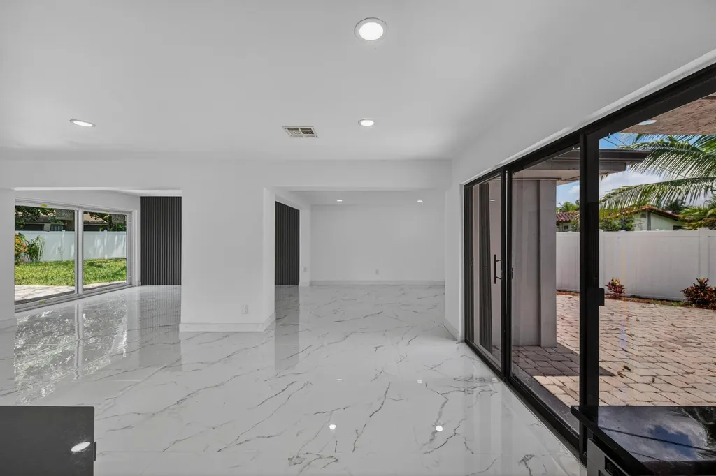 2740 NW 9th Lane Wilton Manors FL 33311