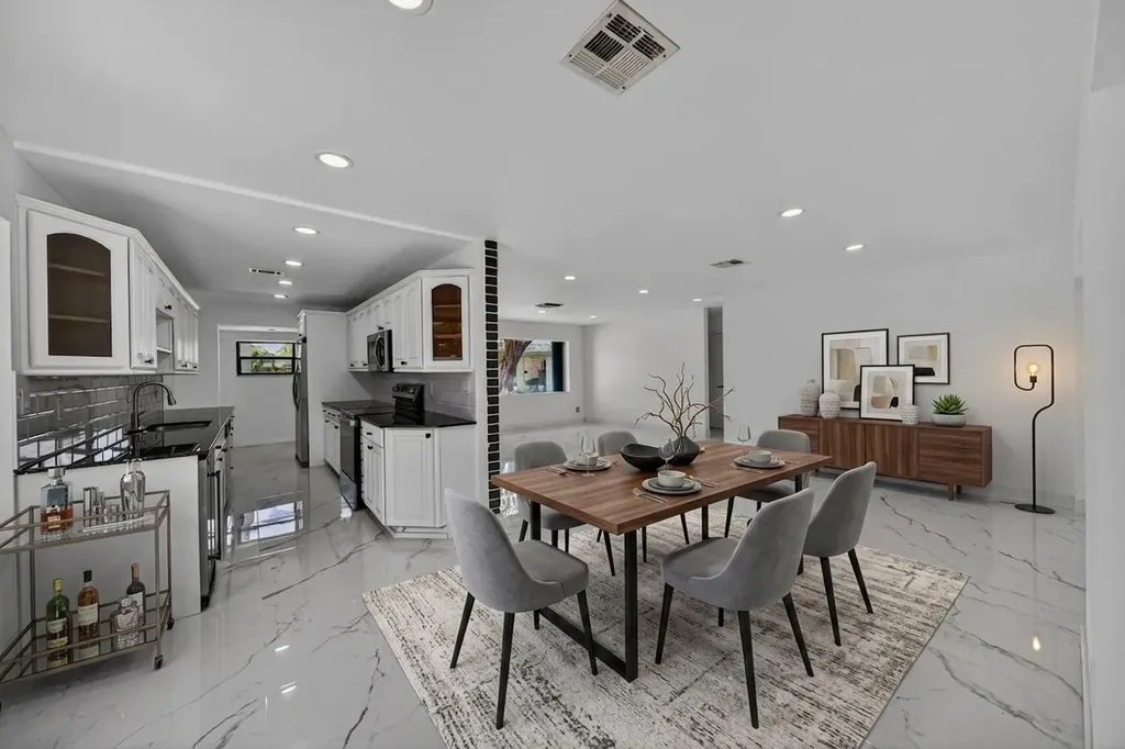 2740 NW 9th Lane Wilton Manors FL 33311
