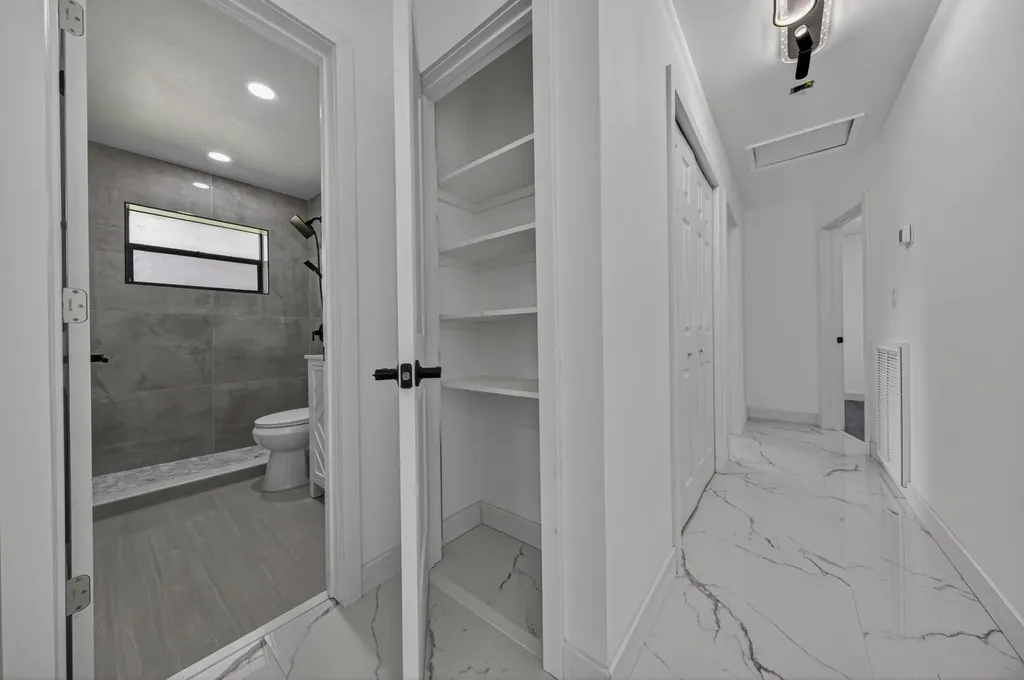 2740 NW 9th Lane Wilton Manors FL 33311
