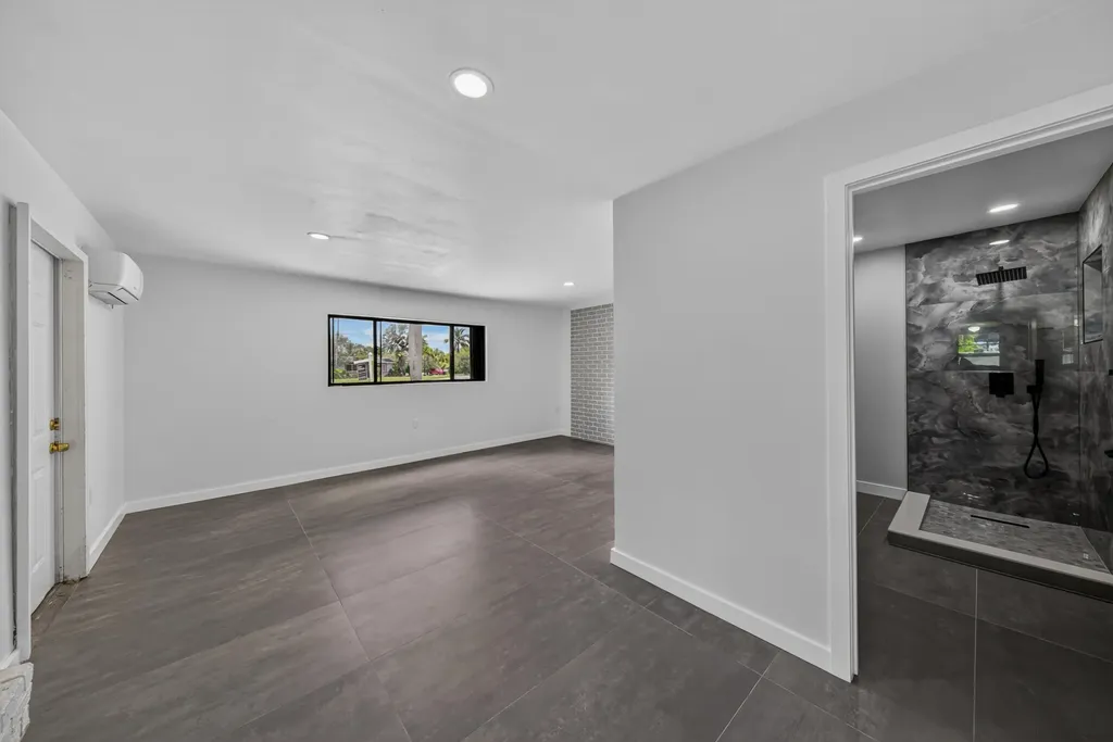 2740 NW 9th Lane Wilton Manors FL 33311