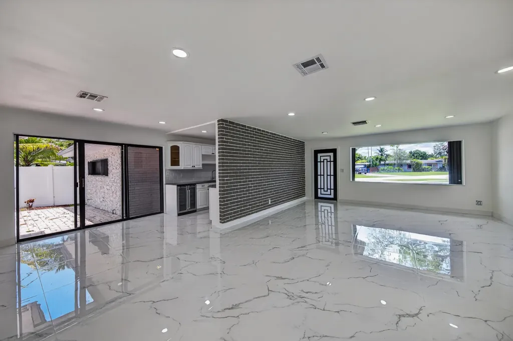 2740 NW 9th Lane Wilton Manors FL 33311