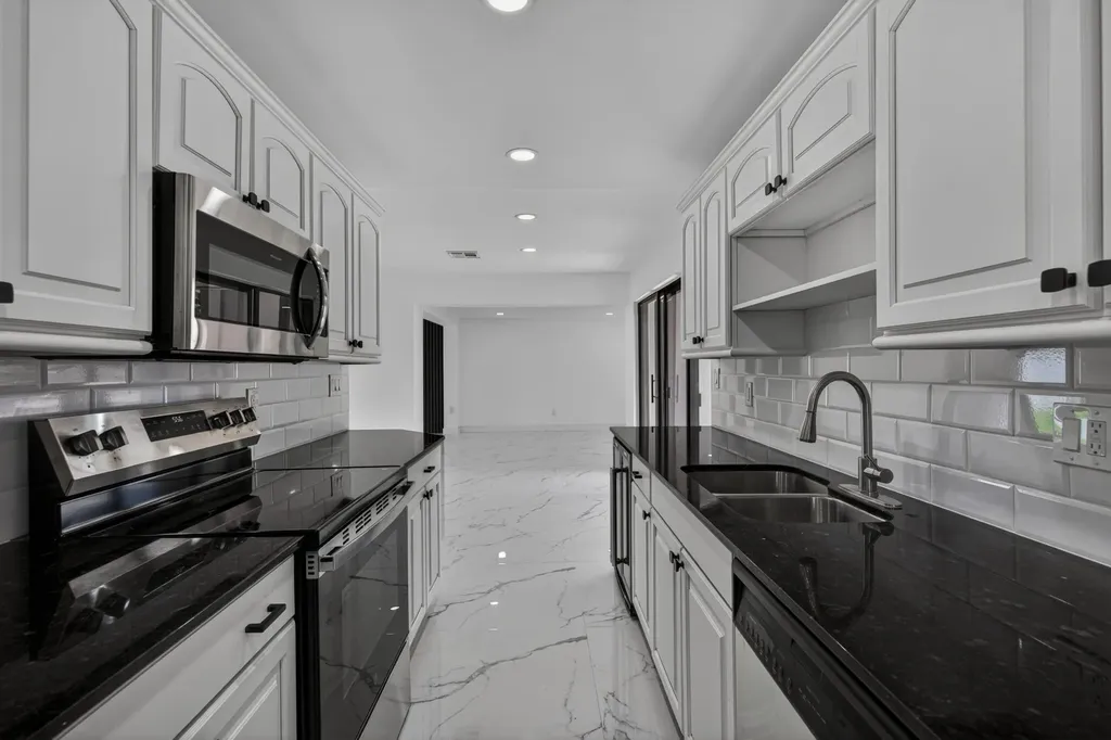 2740 NW 9th Lane Wilton Manors FL 33311