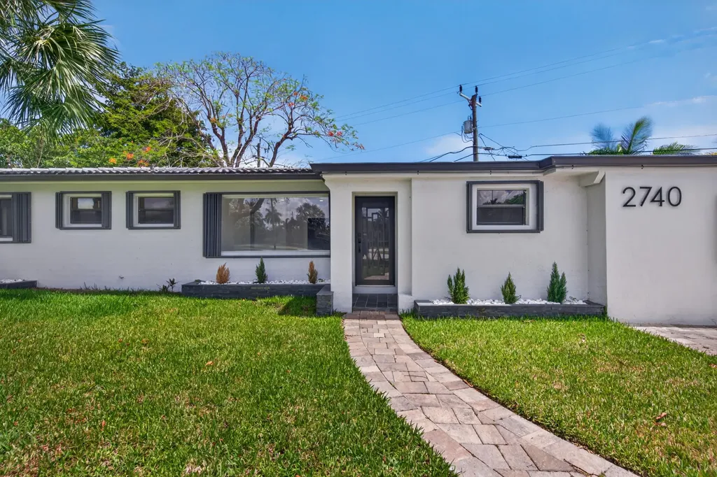 2740 NW 9th Lane Wilton Manors FL 33311