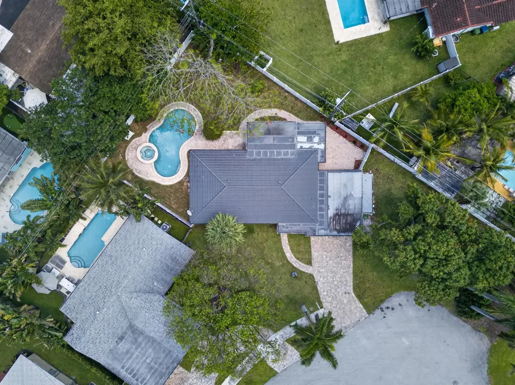 2740 NW 9th Lane Wilton Manors FL 33311