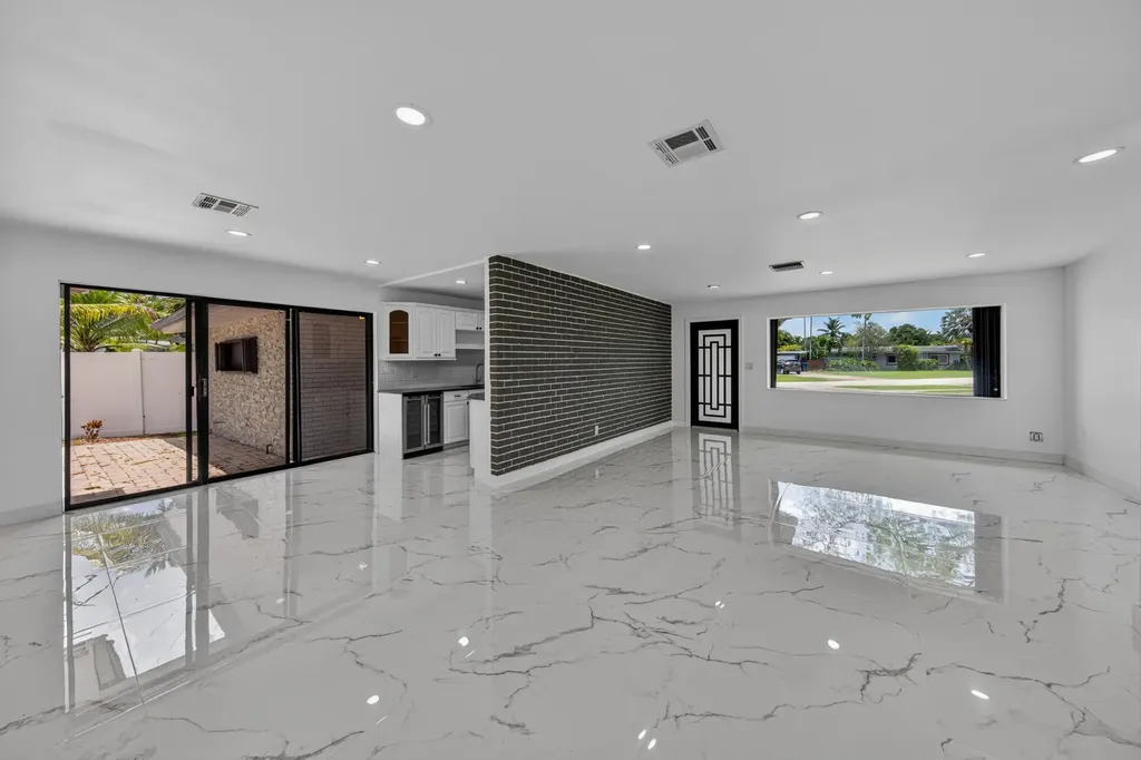 2740 NW 9th Lane Wilton Manors FL 33311