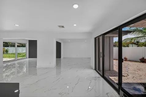 2740 NW 9th Lane Wilton Manors FL 33311