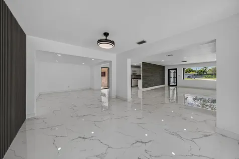 2740 NW 9th Lane Wilton Manors FL 33311