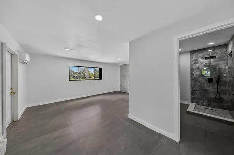 2740 NW 9th Lane Wilton Manors FL 33311