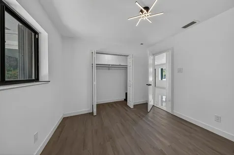 2740 NW 9th Lane Wilton Manors FL 33311
