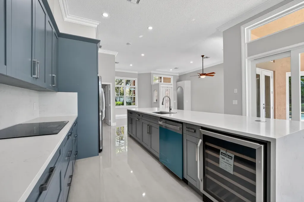 3043 Lakewood Drive Weston FL 33332