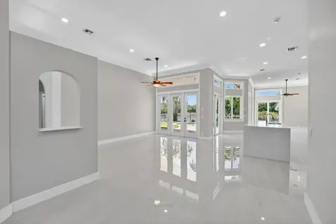 3043 Lakewood Drive Weston FL 33332