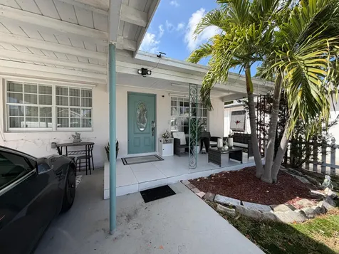 417 N F Street Lake Worth Beach FL 33460