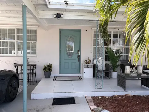 417 N F Street Lake Worth Beach FL 33460