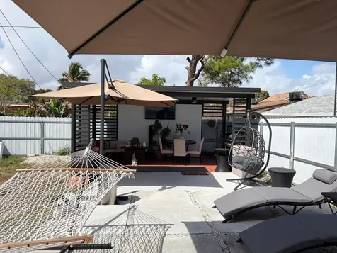417 N F Street Lake Worth Beach FL 33460