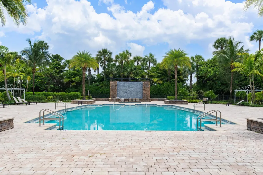 8795 Grand Prix Lane Boynton Beach FL 33472
