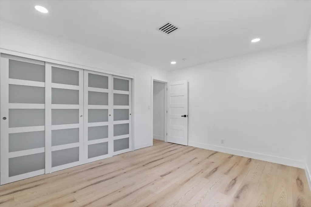4721 Bayview Drive Fort Lauderdale FL 33308