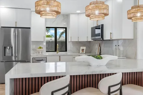 4721 Bayview Drive Fort Lauderdale FL 33308