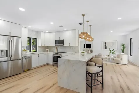 4721 Bayview Drive Fort Lauderdale FL 33308