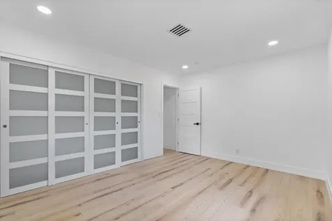 4721 Bayview Drive Fort Lauderdale FL 33308