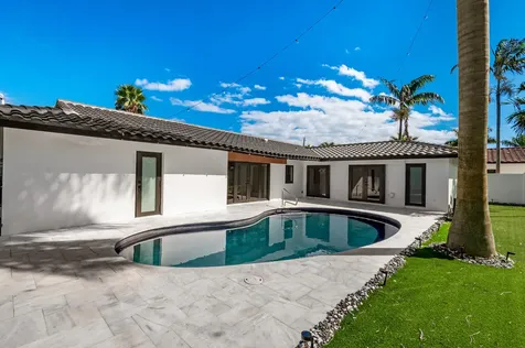 4721 Bayview Drive Fort Lauderdale FL 33308