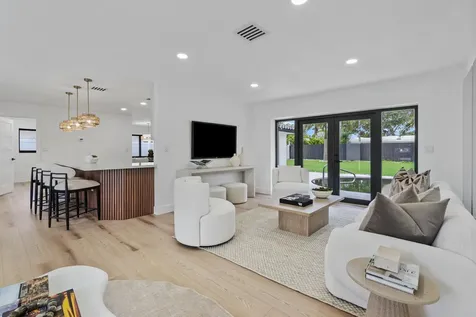 4721 Bayview Drive Fort Lauderdale FL 33308