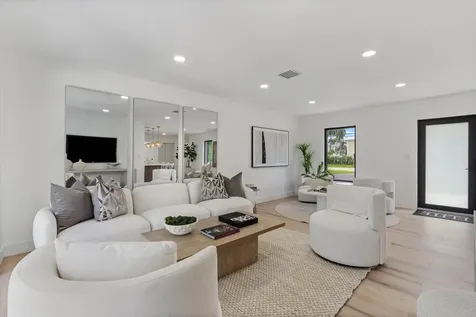 4721 Bayview Drive Fort Lauderdale FL 33308