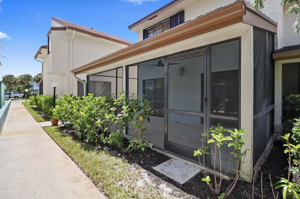 950 S Kanner Highway Stuart FL 34994